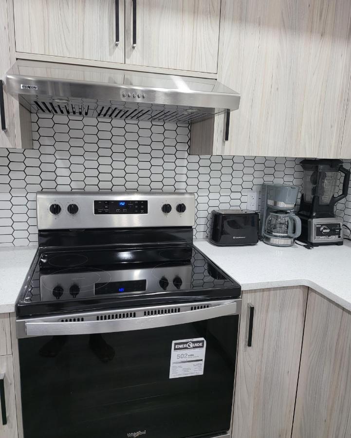 Luxury Suite In Calgary Nw 외부 사진