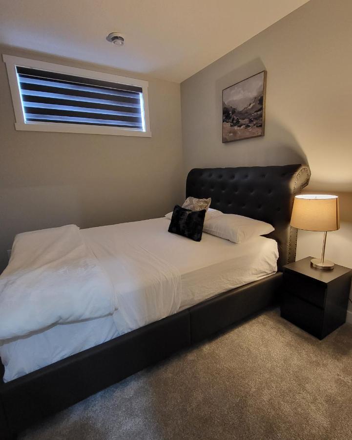 Luxury Suite In Calgary Nw 외부 사진